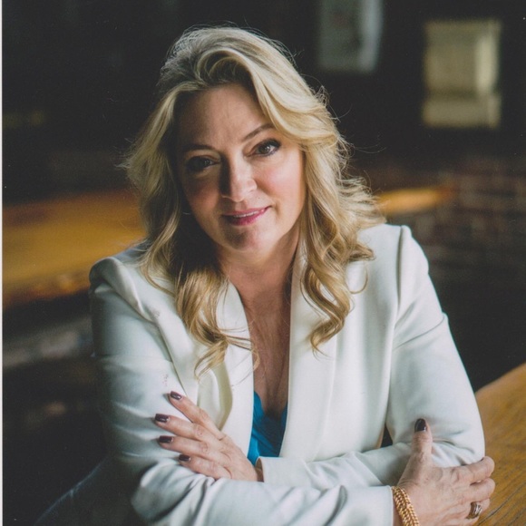 Meet your Posher, Victoria - Picture 1 of 1